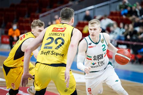 Energa Basket Liga Śląsk w Sopocie wyszarpał zwycięstwo WKS trzeci w