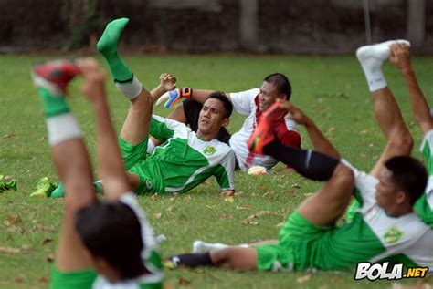 Latihan Perdana Persebaya Bola Net