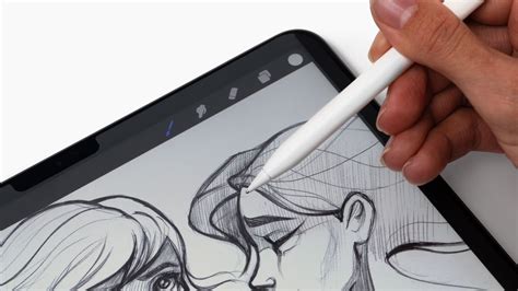 Draw more easily on iPad with screen protector and Apple Pencil tip combo