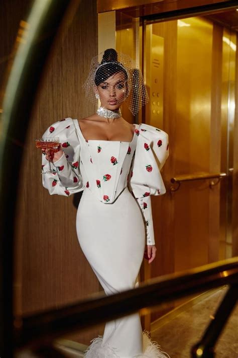 Pin by Victoria Bull on fashion | Glamour dress, Elegant dress, Couture ...