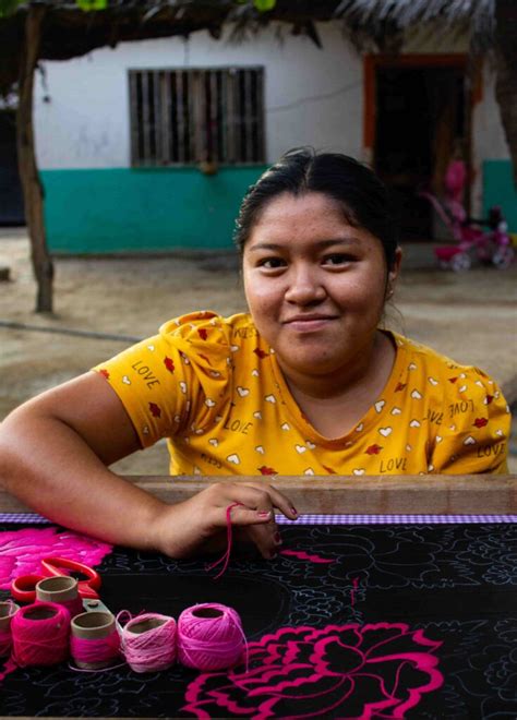 Lanzan programa de empoderamiento económico para mujeres de Puebla