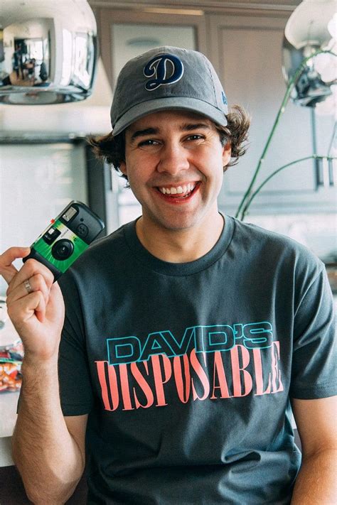 'David's Disposable' Camera App Emulates Retro Film Cameras - FilterGrade