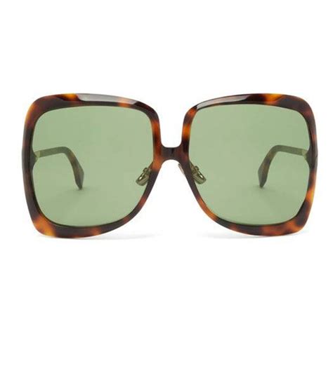 The '70s Sunglasses That Always Gets the Most Compliments | Who What Wear