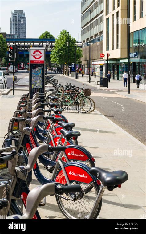 The Cs Cycle Superhighway At Blackfriars Road With A Row Of Santander