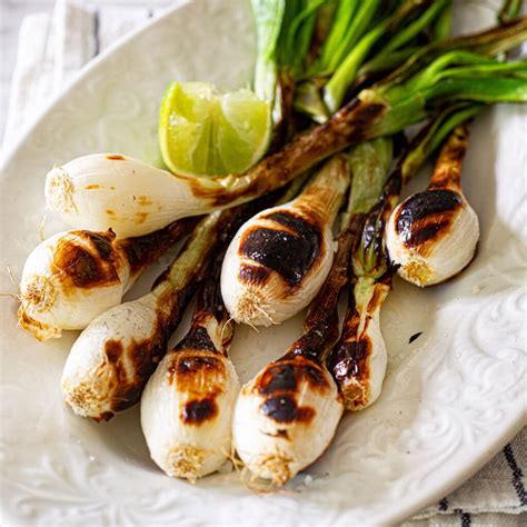 Cebollitas Asadas (Grilled Mexican Green Onions)