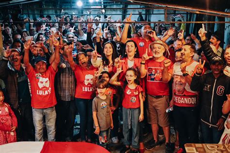 Militância petista de Gravatá se reúne em peso para receber Maria