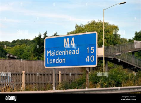 M4 motorway hi-res stock photography and images - Alamy