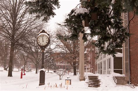 Illinois State University to close on Thursday, December 22, for ...