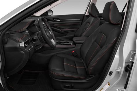 2020 Altima Nissan Photos And Videos Motortrend