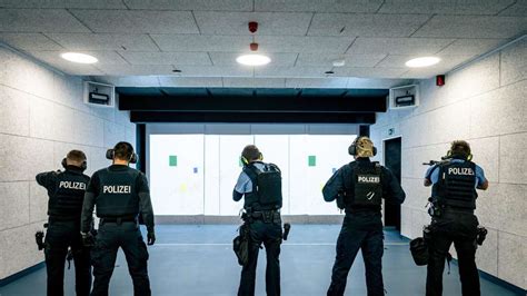 Einsatztraining in Darmstadt Polizei übt an moderner Schießanlage