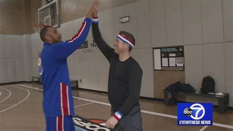 Check out the Harlem Globetrotters' new 4-point shot! - ABC7 New York