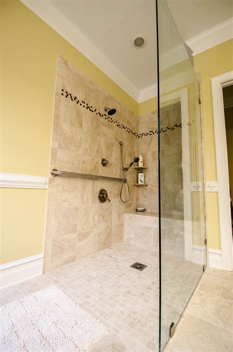 The Benefits Of A Doorless Walk In Shower Shower Ideas