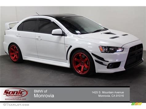 Wicked White Mitsubishi Lancer Evolution Gsr Photo