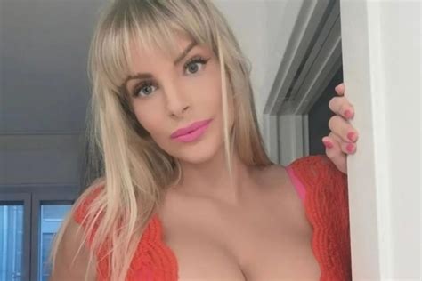 Francesca Cipriani Che Fine Ha Fatto E Oggi La Showgirl Le