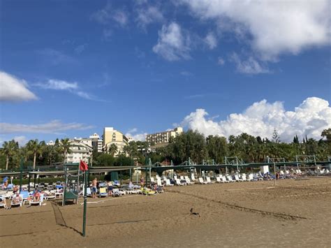 Strand mit Liegen Iz Flower Side Beach Hotel Side Kumköy