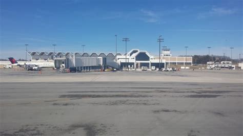 Tri-Cities Regional Airport - Airports - Blountville, TN - Reviews ...