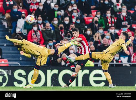 Bilbao Basque Country Spain 8th Mar 2022 Alex Berenguer 7 Of Athletic Club Tries To Pass