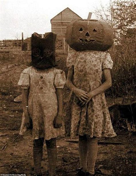 Vintage Halloween Photos Show Homemade Costumes That Brought Out The Chills Of Yesteryear