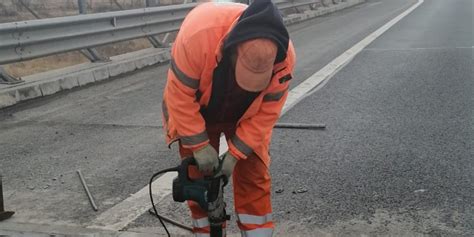 Circula Ie Doar Pe Banda A Autostr Zii A N Zona Giarmata