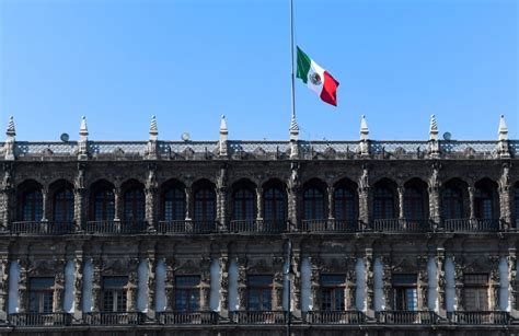 Amlo Decretó Luto Nacional Por Accidente En Línea 12 Del Metro De Cdmx