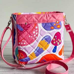 Crossbody Bag Pdf Sewing Pattern The Cross My Body Bag By Chrisw