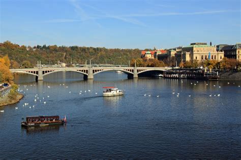 Moldau Mit Manes Brücke Foto And Bild Europe Czech Republic Prag