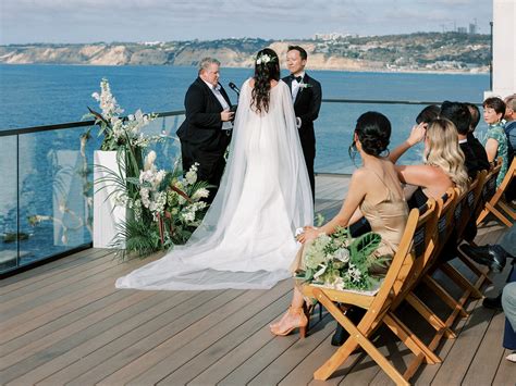 La Jolla Cove Hotel Wedding Was Airy AND Moody | Alora Lani