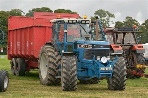 Ford 8730 Dual Power Tractor With A Lee Trailers Silage Tr Flickr