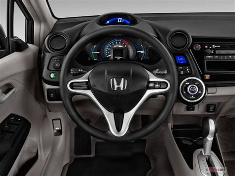 2013 Honda Insight: 55 Interior Photos | U.S. News