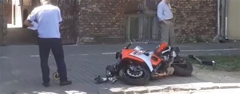 Timi Oara Grav Accident De Circula Ie O Motociclist De De Ani A