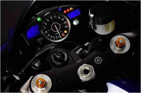 2007 Yamaha YZF-R1 - Gallery | Top Speed