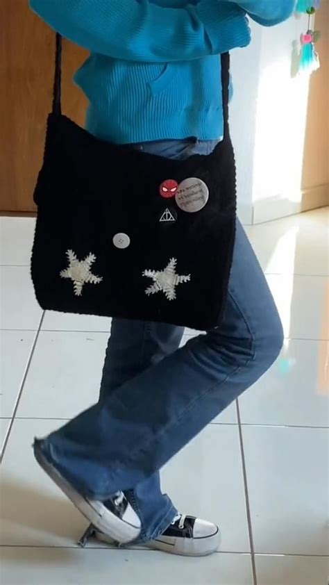 Create Your Own Messenger Star Crochet Bag With This Step By Step