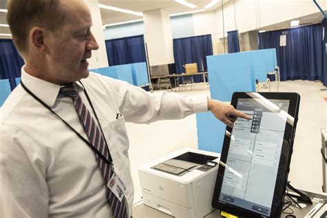 Illinois Primary 2020 Chicago Election Board Rips Governor For Not