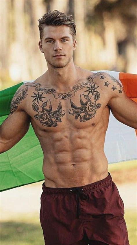 Pin By Darren King On Ink In 2020 Inked Men Shirtless Men My Handsome Man