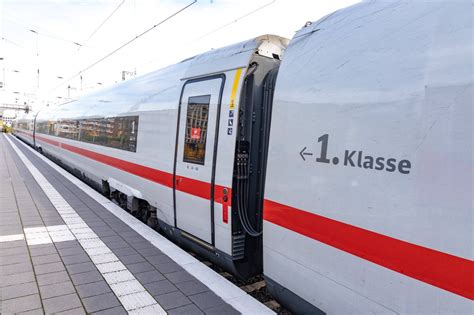 Deutsche Bahn Kunde fährt 1 Klasse im ICE Ekelhaft DerWesten de