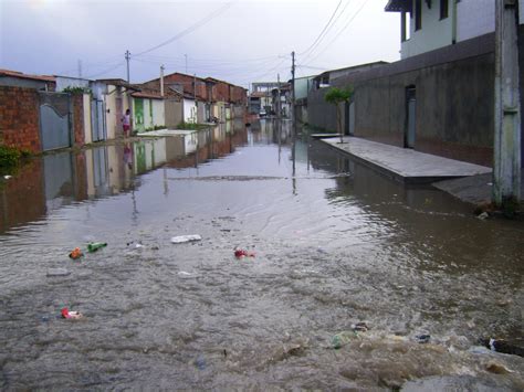 Chuva Em Feira De Santana Internautas Registram Alagamentos Em