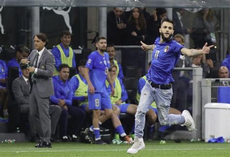 Italia Inghilterra Saluto Romano Durante Linno Di Mameli A San Siro