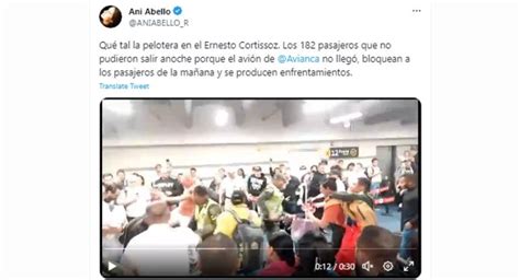 Video Pasajeros Arman Violenta Pelea En Aeropuerto De Barranquilla Por