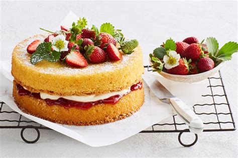 Traditional Victoria Sandwich Cake Recipe