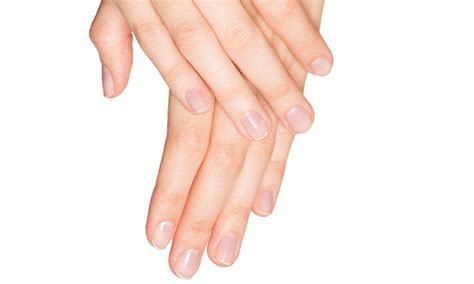 Dermatologists Tips For Splitting Nails Dr Cynthia Bailey Dr