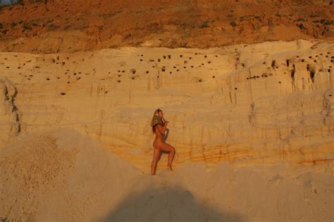 Be Naked On Sunset Lighting All In Orange 88 Pics XHamster