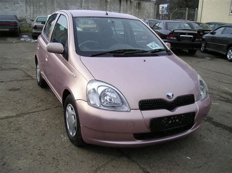 2000 Toyota Vitz Specs