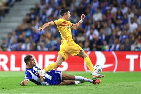 Robert Lewandowski doznał kontuzji w meczu Ligi Mistrzów Goal pl