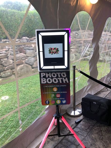 FX Selfie Station Digital Photo Booth