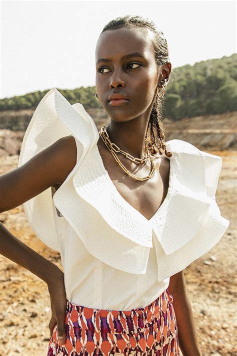 Colour Nude Vestidos De Novia Y De Fiesta