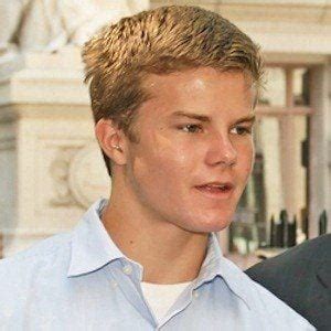 Cody Gifford - Age, Family, Bio | Famous Birthdays