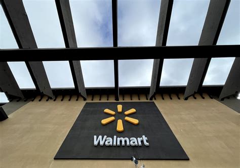Walmart (WMT) Maps Out Plan to Boost Market Share, Improve Efficiency ...
