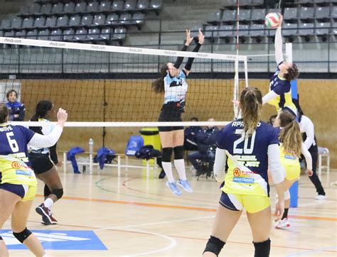 Rfevb Toyota Teams Sant Just Cede En El Tiebreak Ante Volei Grau Castell