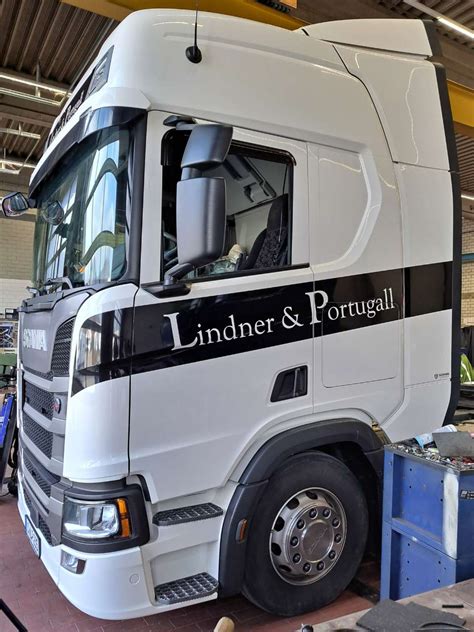 Fahrzeugbeschriftung Scania Lindner Portugall Up Graphics