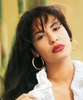 Selena: mejores canciones · discografía · letras